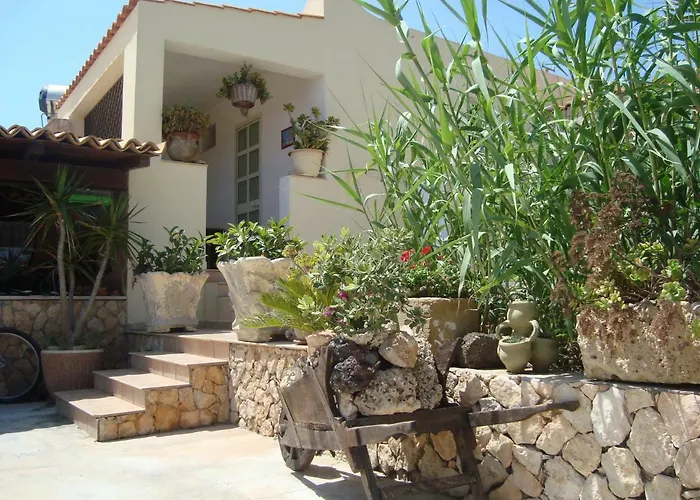 Fico D'india بيت للعطل لامبيدوزا